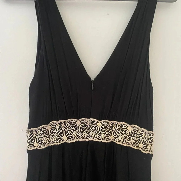 BCBG Paris Vintage 90's Black Stretch Knit V Neck Dress Midi. Small - Picture 4 of 5